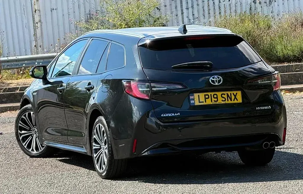 Used Toyota Corolla Design 2019 Black Estate
