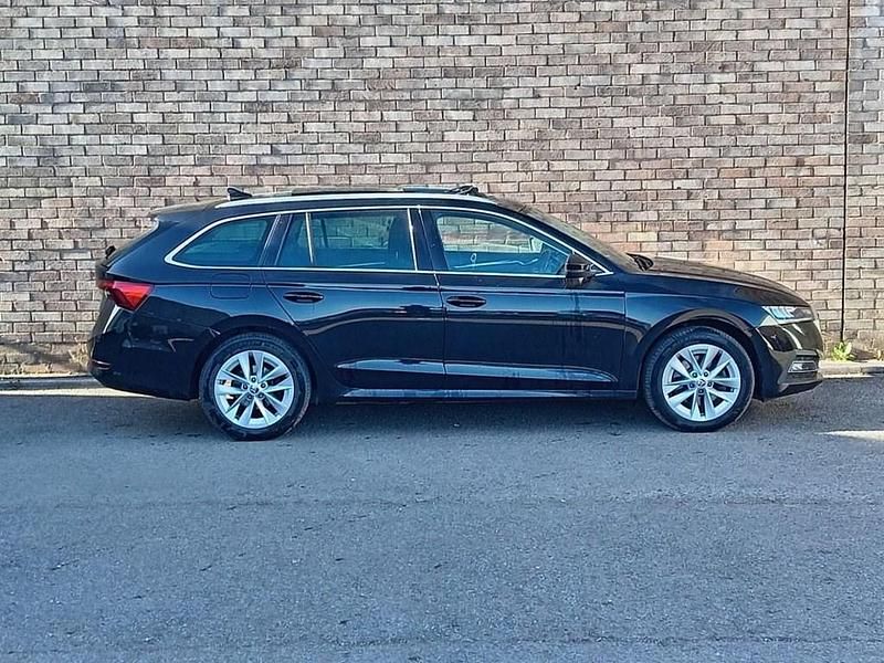 Used Skoda Octavia SE L 204 HP (150 kW) 2022 Black Estate