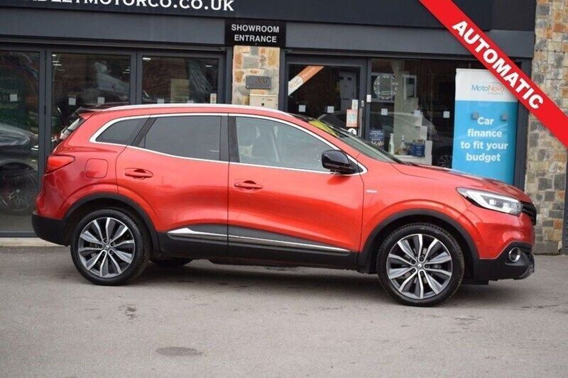 Red Used 2017 Renault Kadjar Signature S SUV | £10,000 (Fair price) - Image 1/1