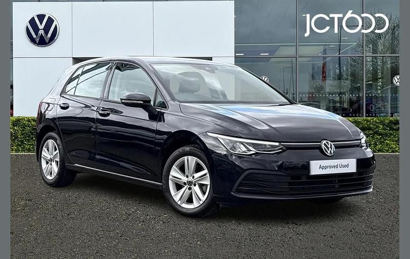 Used VW Golf VIII Life 147 HP (108 kW) 2020 Black Hatchback