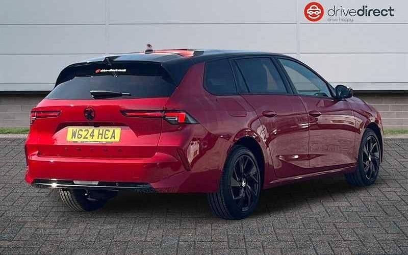 Used Vauxhall Astra S 131 HP (96 kW) 2024 Red Estate