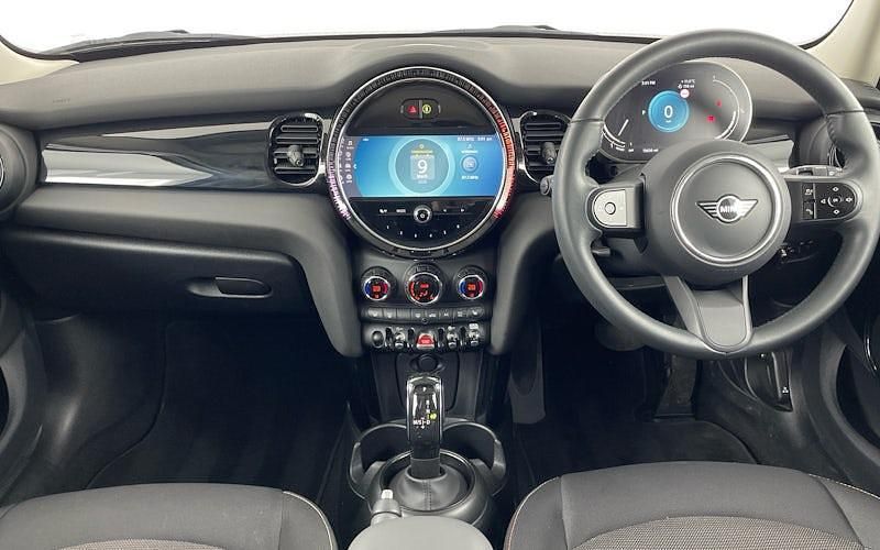 Used Mini Cooper Classic 136 HP (100 kW) 2022 Silver Hatchback