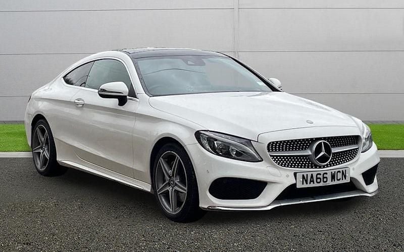 Used Mercedes C220 AMG Line Premium Plus 170 HP (125 kW) 2017 White Coupe