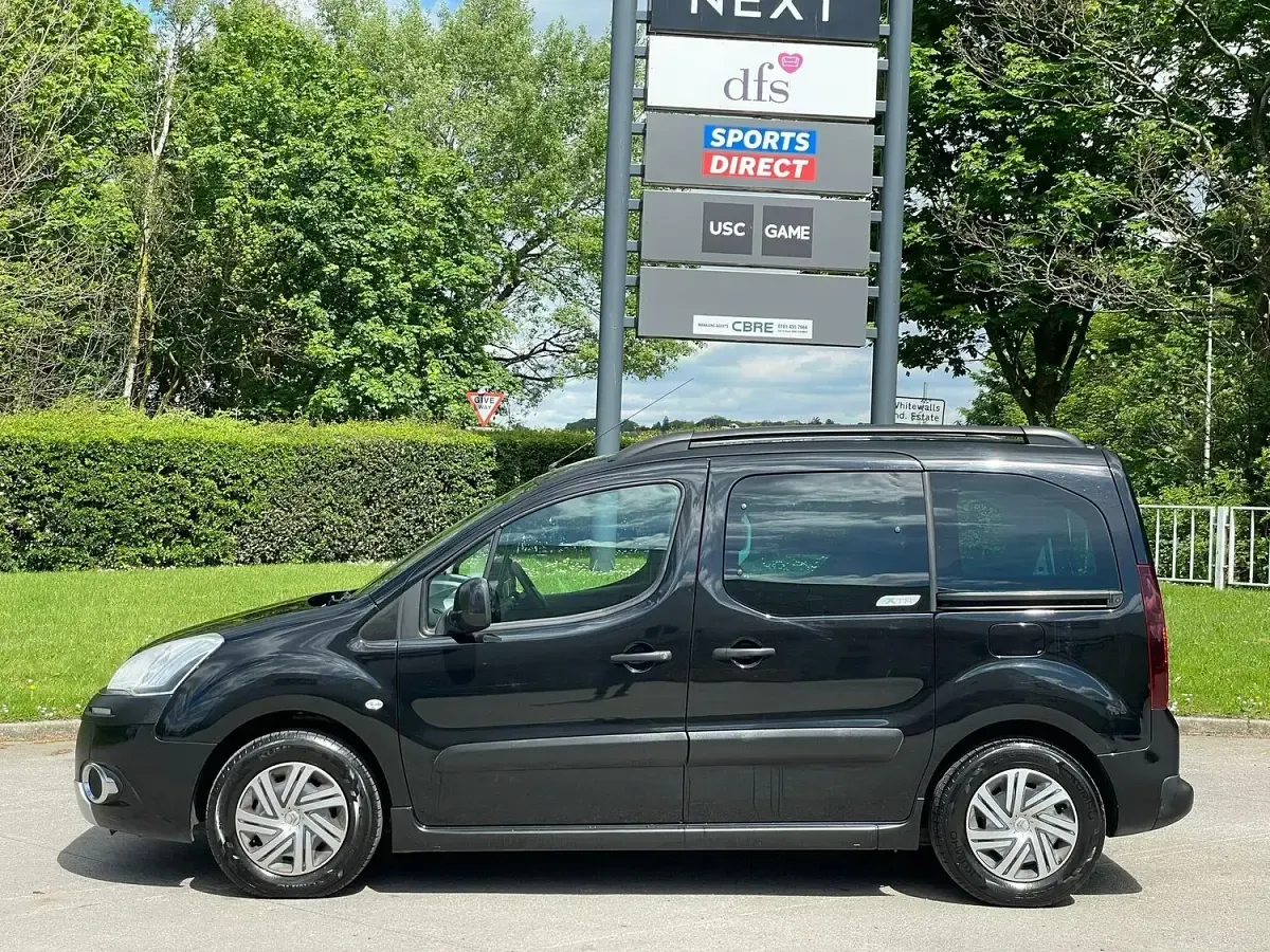 Used Citroën Berlingo XTR 2014 Black MPV