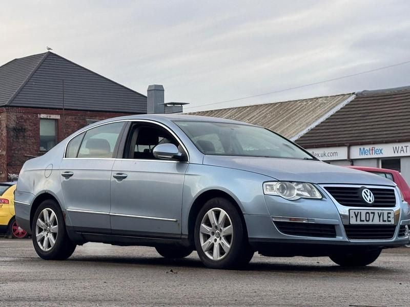 Blue Used 2007 VW Passat SE Sedan | £1,200 (Fair price) - Image 1/4