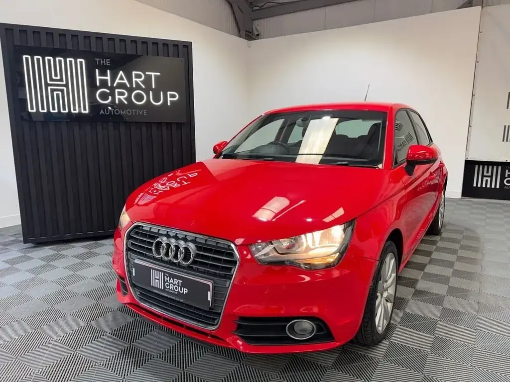 Begagnad Audi A1 Sport 122 HK (89 kW) 2014 Röd Halvkombi