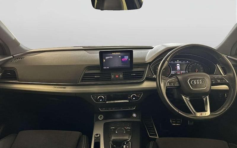 Second-hand Audi Q5 S-Line 252 CP (185 kW) 2018 Albastru SUV