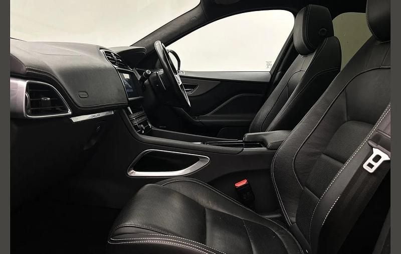 Used Jaguar F-Pace Chequered Flag 177 HP (130 kW) 2019 Black SUV