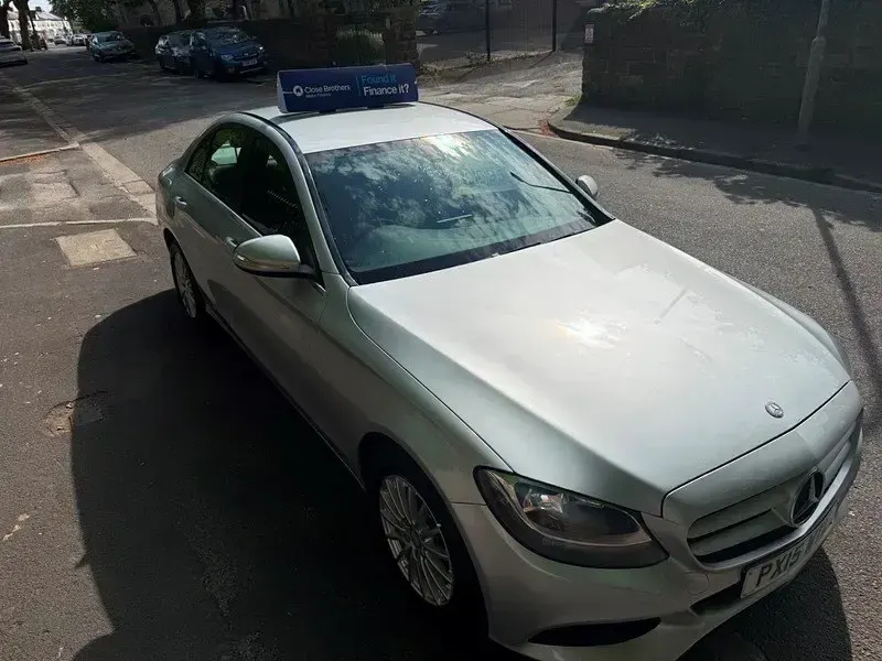 Usado Mercedes C220 SE 170 CV (125 kW) 2015 Plateado Berlina