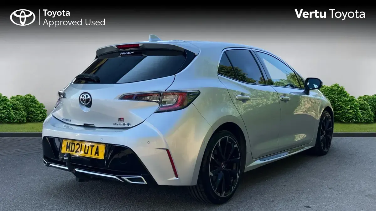 Used Toyota Corolla Sport 122 HP (89 kW) 2021 Silver Hatchback