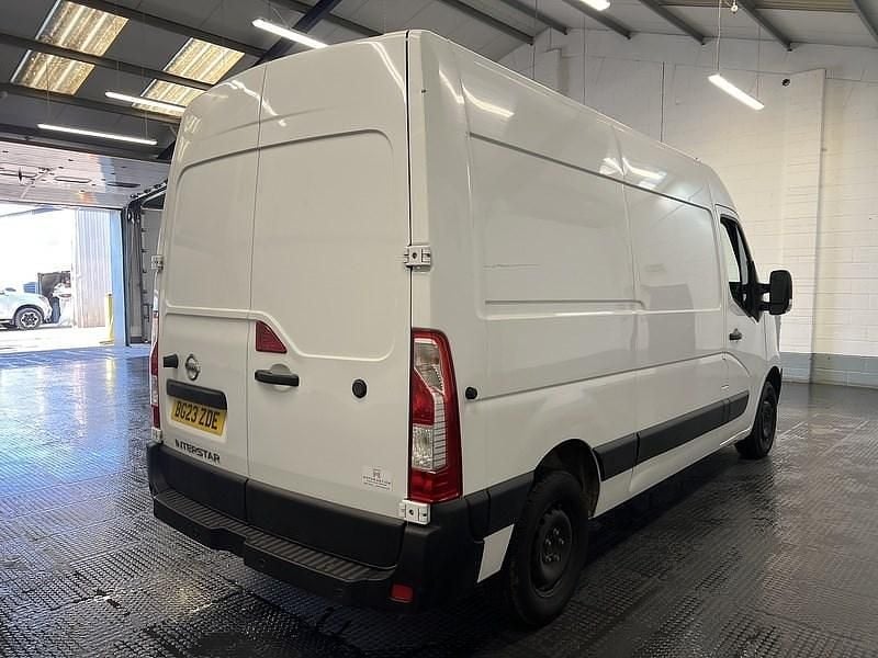 Used Nissan Interstar Acenta 135 HP (99 kW) 2023 White Van