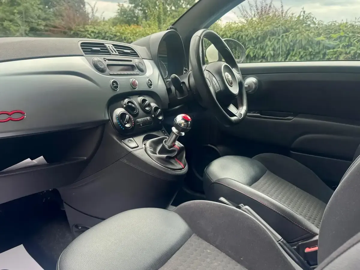 Used Fiat 500 S 69 HP (50 kW) 2014 White Hatchback