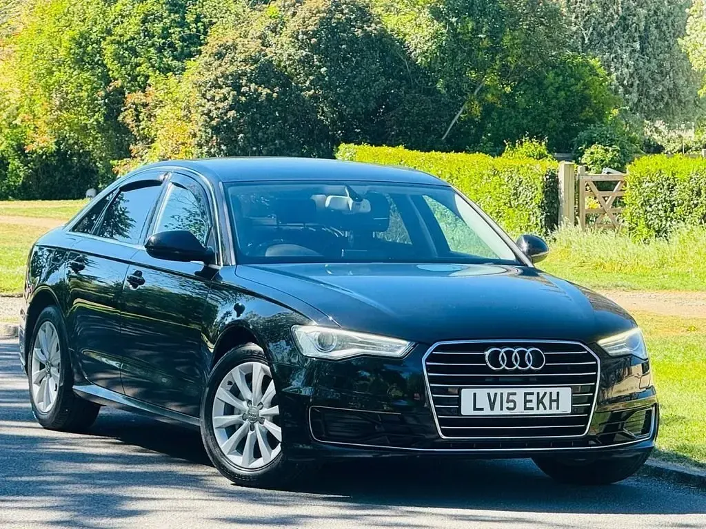 Usado Audi A6 Design 190 HP (139 kW) 2015 Preto Sedan