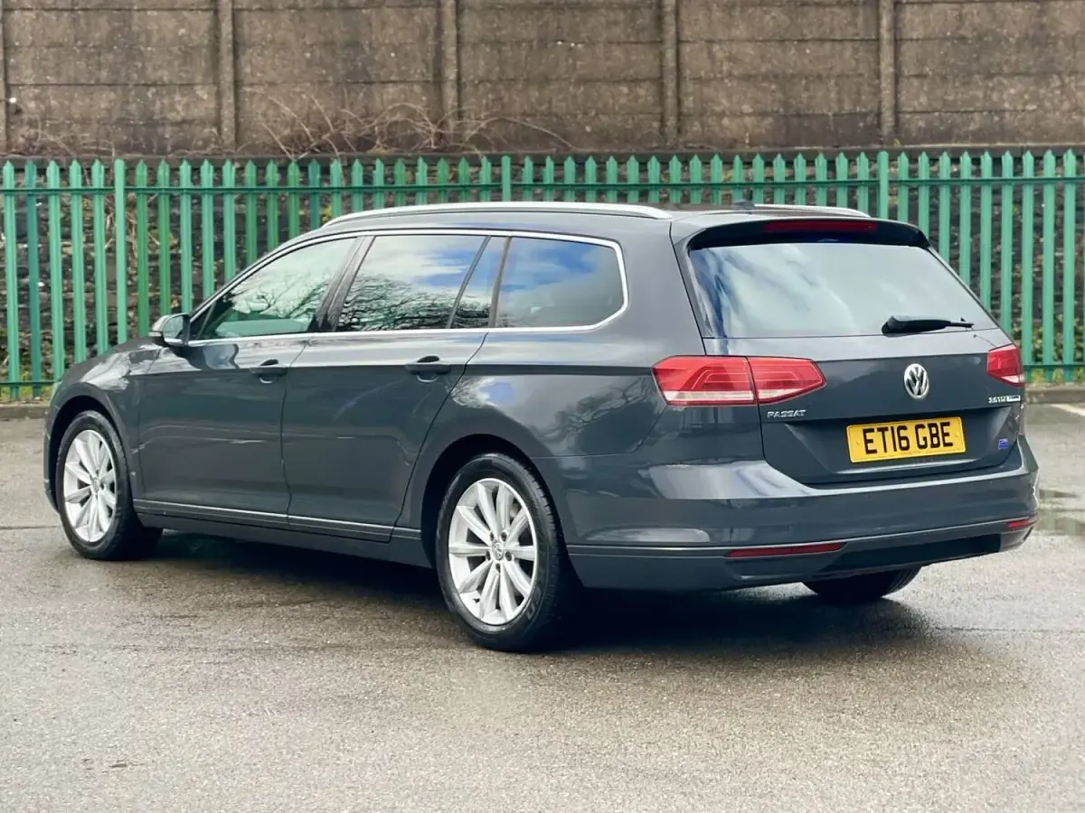 Used VW Passat Business 150 HP (110 kW) 2016 Grey Estate