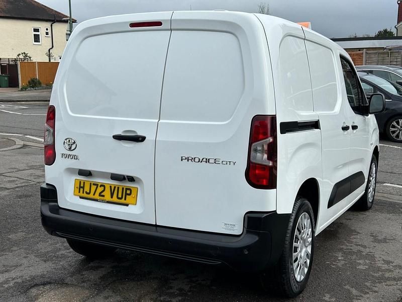 Used Toyota Proace 2022 White MPV