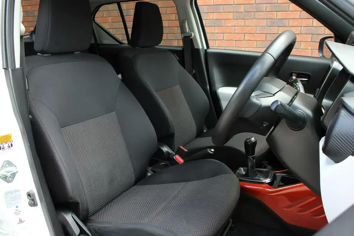 Used Suzuki Ignis SZ5 90 HP (66 kW) 2018 White SUV