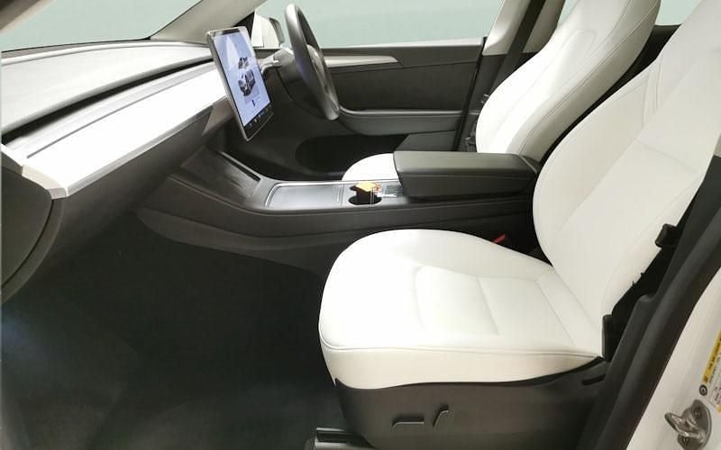 Used Tesla Model Y Long Range AWD 286 kW (389 HP) 2025 SUV