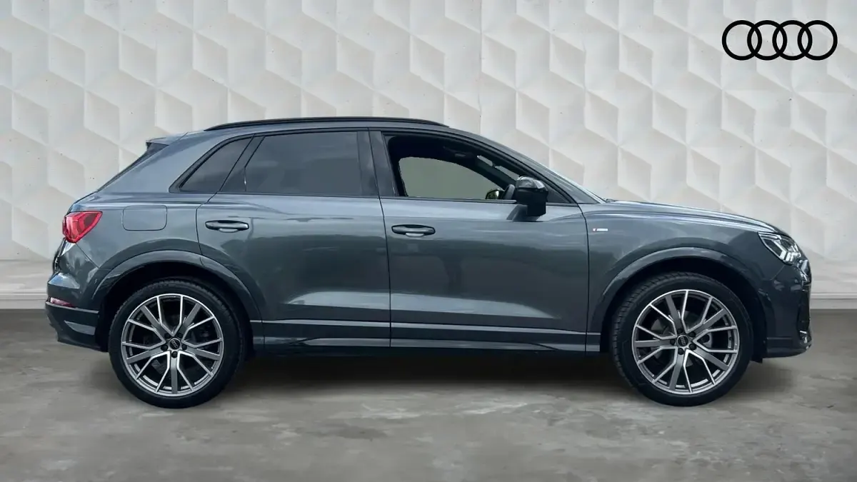 Used Audi Q3 Black Edition 150 HP (110 kW) 2025 Grey SUV