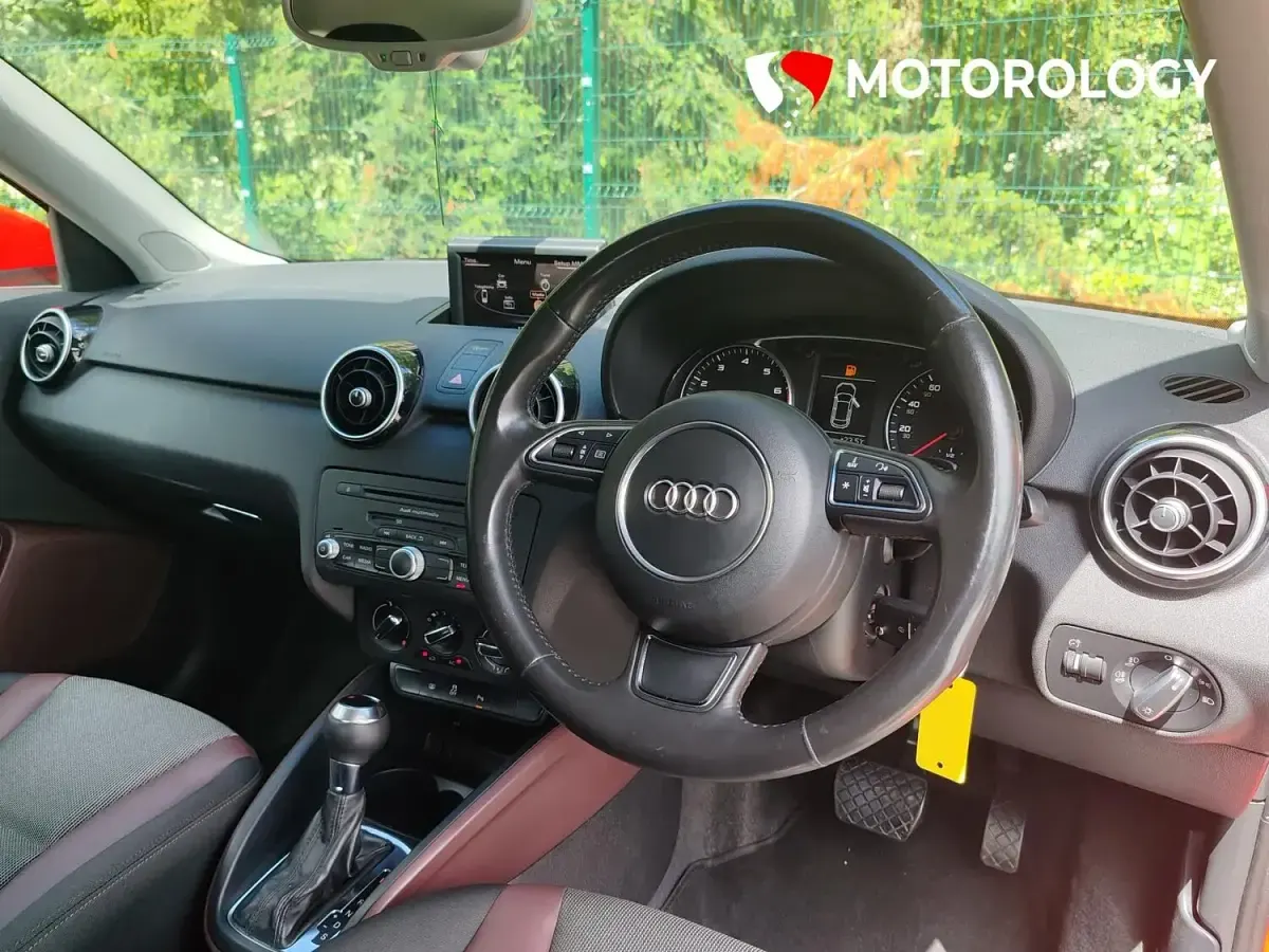 Used Audi A1 Sportback Sport 122 HP (89 kW) 2012 Red Hatchback