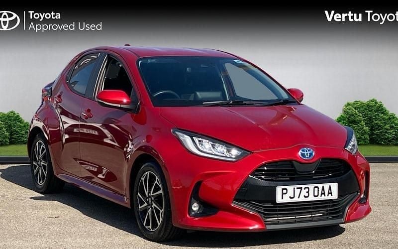Used Toyota Yaris Hybrid Design 116 HP (85 kW) 2026 Hatchback