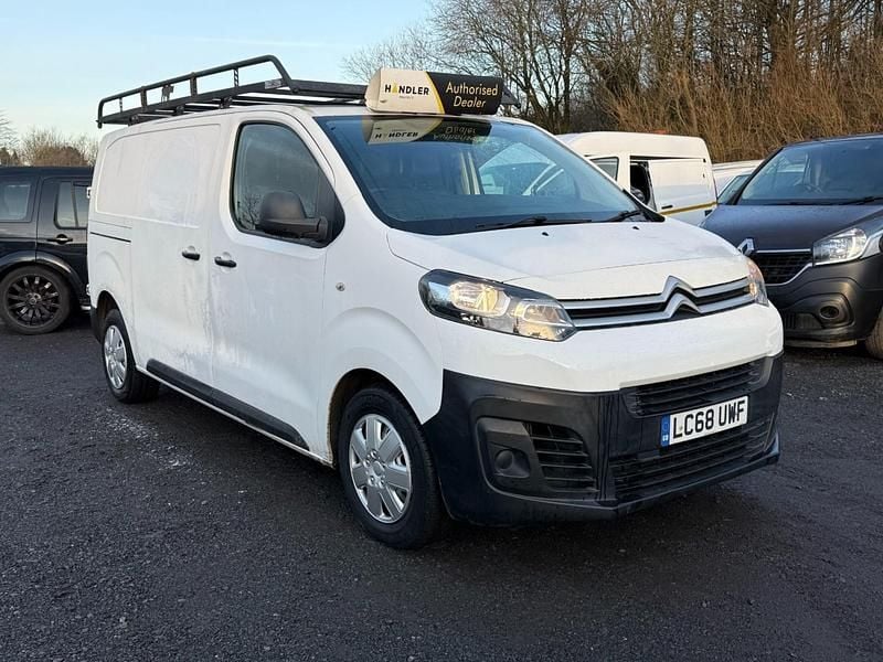 Used Citroën Dispatch 120 HP (88 kW) 2019 White MPV