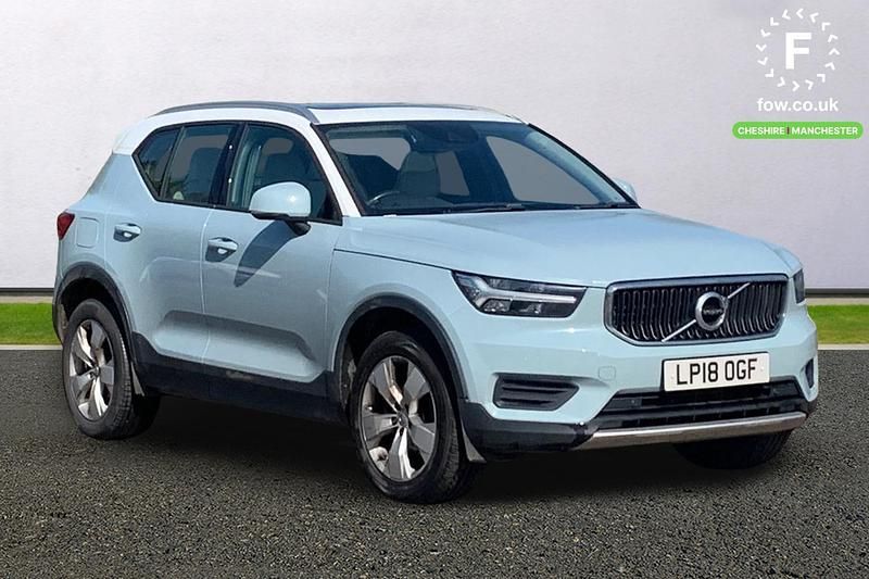 Used Volvo XC40 Momentum 150 HP (110 kW) 2018 Blue SUV