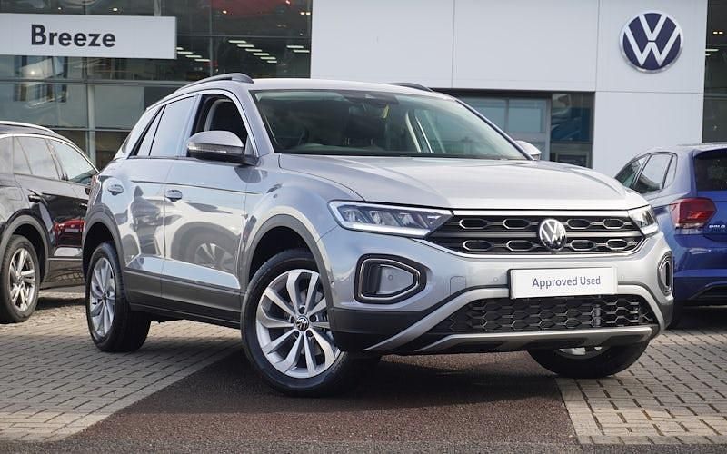 Used 2025 VW T-Roc Match SUV | £25,990 (Fair price) - Image 1/2