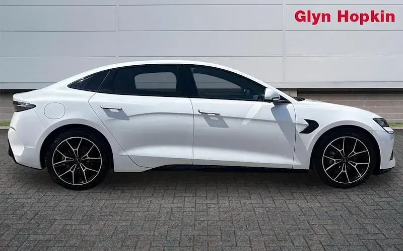 New BYD Seal Design 230 kW (313 HP) 2026 Sedan
