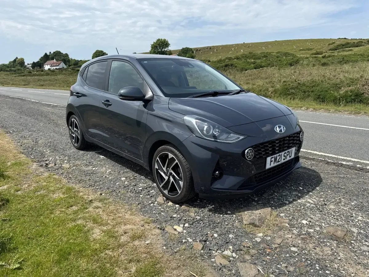 Used Hyundai i10 Premium 84 HP (61 kW) 2021 Grey Hatchback