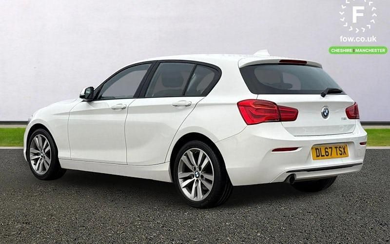 Used BMW 118 Sport Line 136 HP (100 kW) 2017 White Hatchback