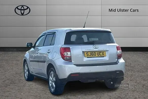 Used Toyota Urban Cruiser 90 HP (66 kW) 2011 Silver Hatchback