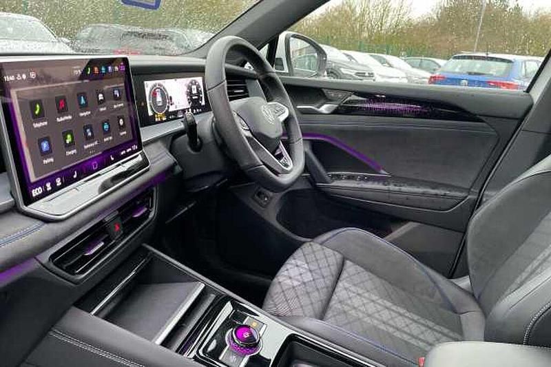 Used VW Tayron R-line 272 HP (200 kW) 2025 White SUV