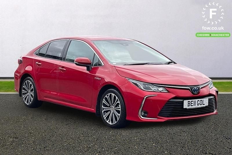 Second-hand Toyota Corolla Design 122 CP (89 kW) 2021 Berlinǎ