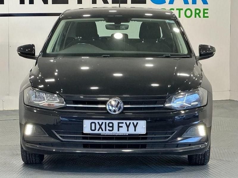 Used VW Polo Edition 65 HP (47 kW) 2019 Black Hatchback