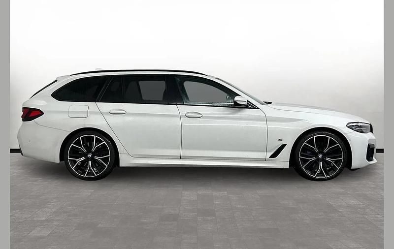 Used BMW 520 M Sport 187 HP (137 kW) 2022 White Estate