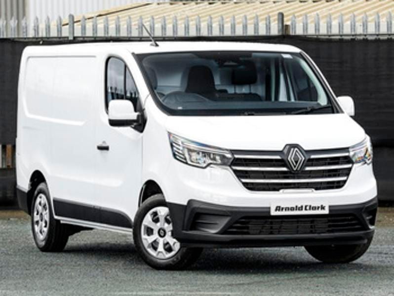 New Renault Trafic 2025 Solid  glacier white MPV