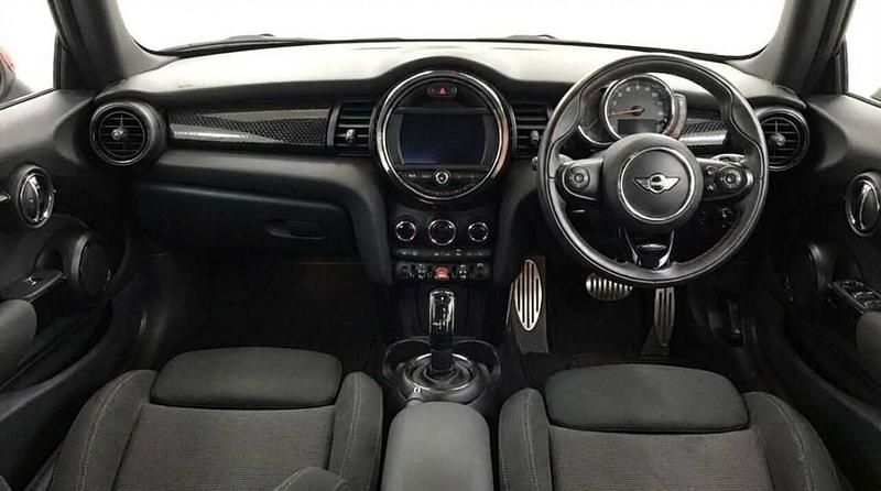 Used Mini Cooper S Hatch 192 HP (141 kW) 2019 Silver Hatchback