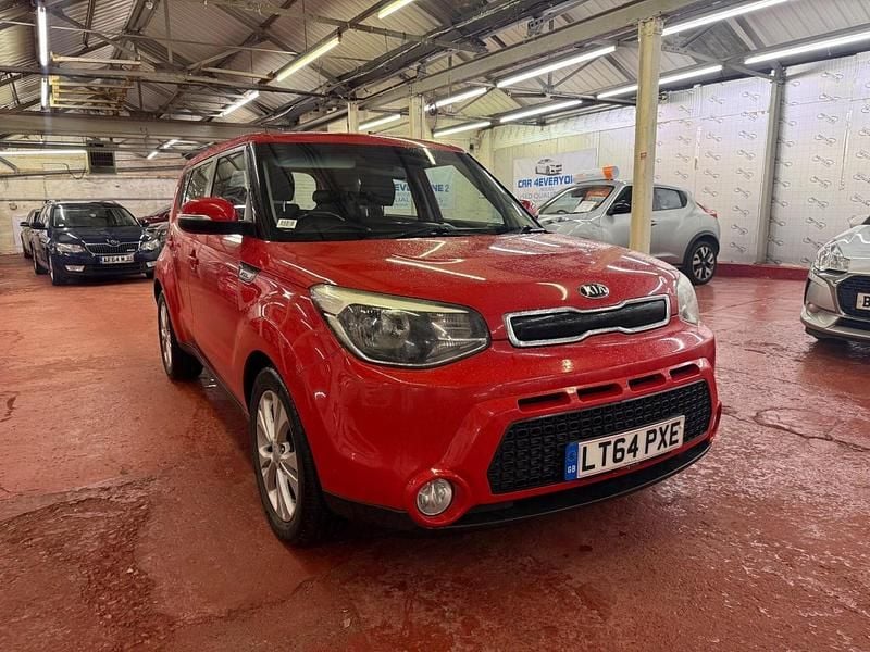 Used Kia Soul 126 HP (92 kW) 2014 Red SUV