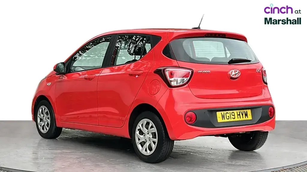 Used Hyundai i10 SE 2019 Red Hatchback