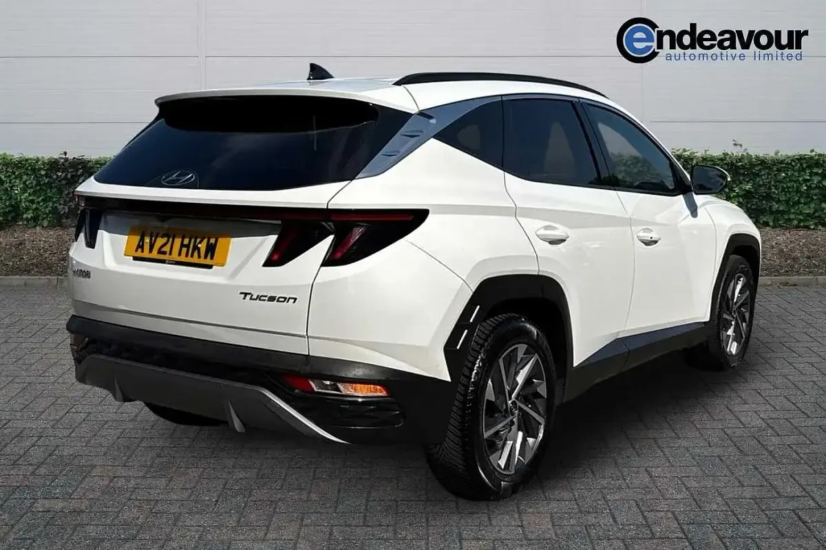 Used Hyundai Tucson Premium 150 HP (110 kW) 2021 White SUV