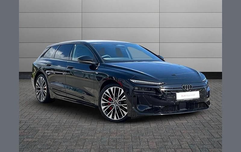 Black New 2025 Audi e-tron Performance SUV | £68,991 (Expensive) - Image 1/4