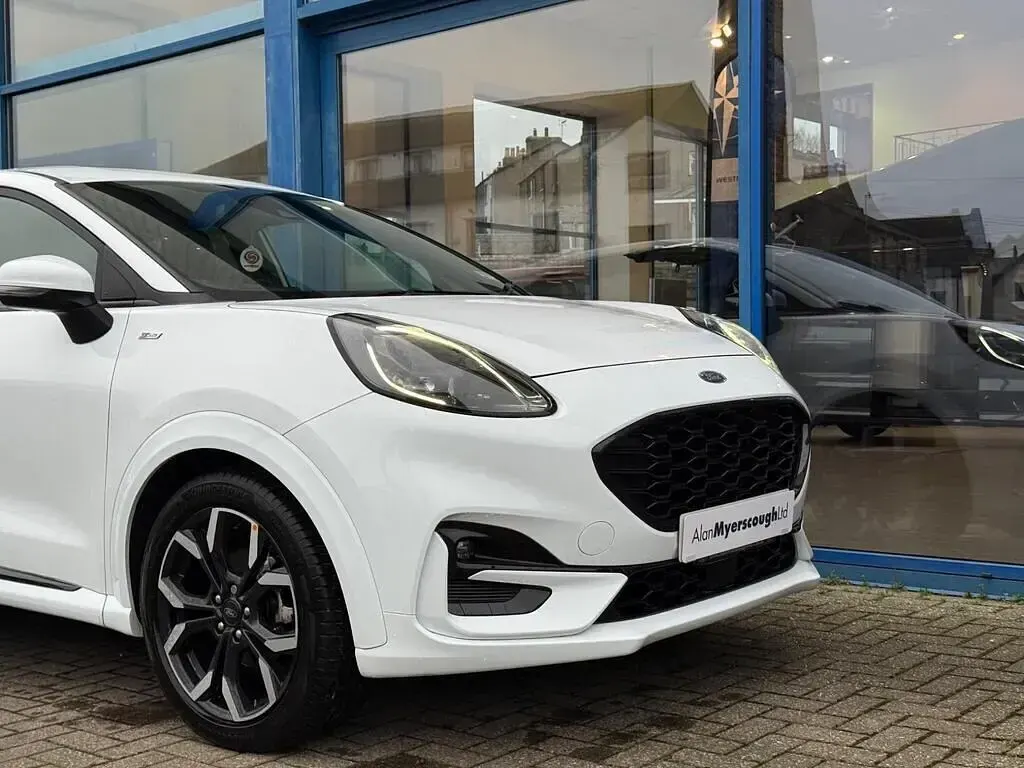 Used Ford Puma ST-Line X 2022 White Hatchback