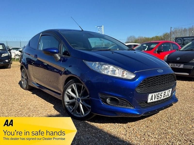 Used Ford Fiesta Sport 94 HP (69 kW) 2015 Blue Van