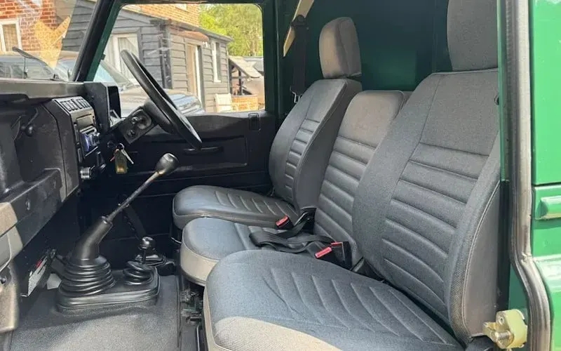 Used Land Rover Defender 122 HP (89 kW) 2006 Green Hatchback