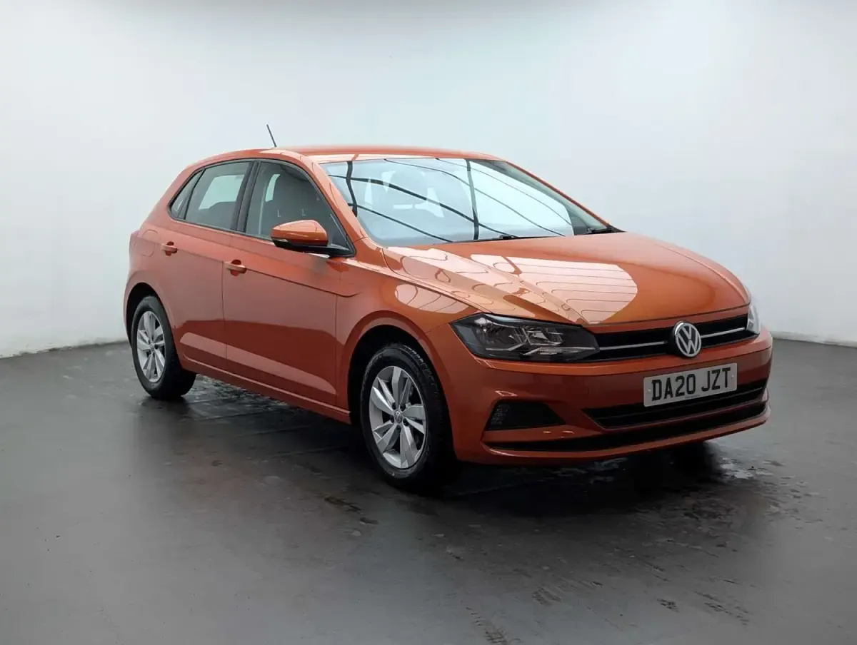 Begagnad VW Polo SE 80 HK (58 kW) 2020 Orange Halvkombi