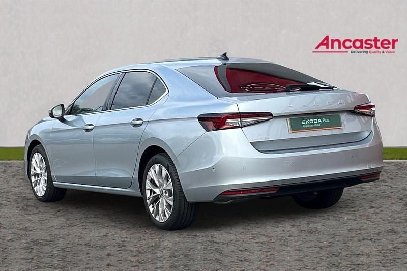 Used Skoda Superb SE L 148 HP (108 kW) 2025 Silver Hatchback