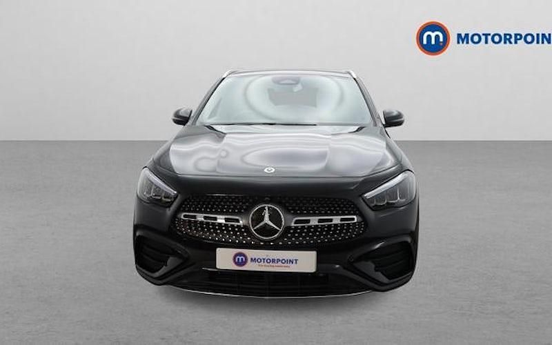 Used Mercedes GLA200 Executive 163 HP (119 kW) 2025 Black SUV