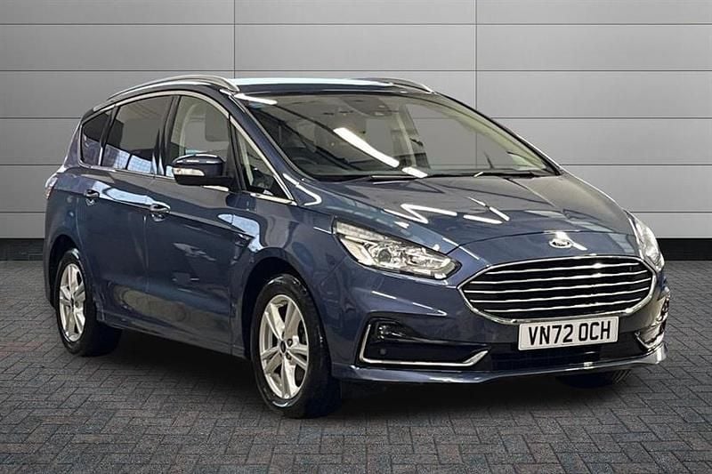 Used Ford S-MAX Titanium 190 HP (139 kW) 2022 Blue MPV