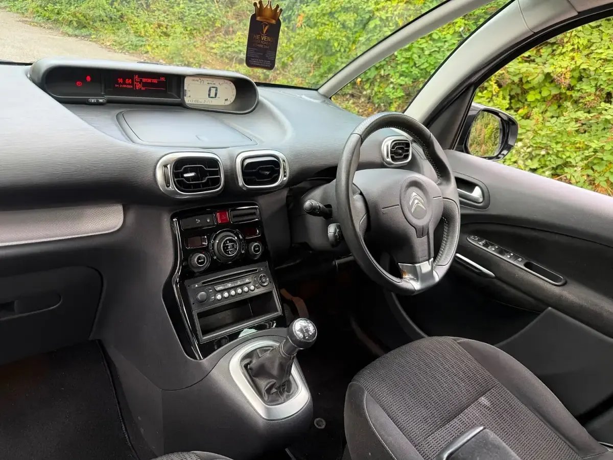 Used Citroën C3 Picasso Exclusive 2014 Silver MPV