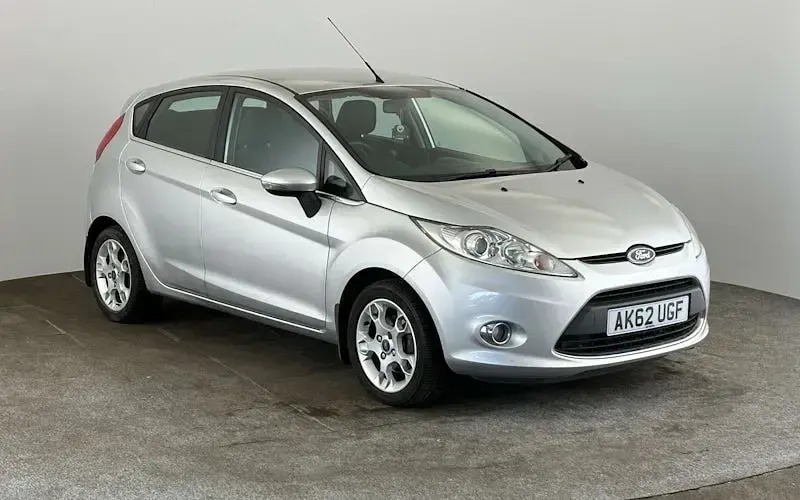 Used Ford Fiesta Zetec 82 HP (60 kW) 2012 Hatchback